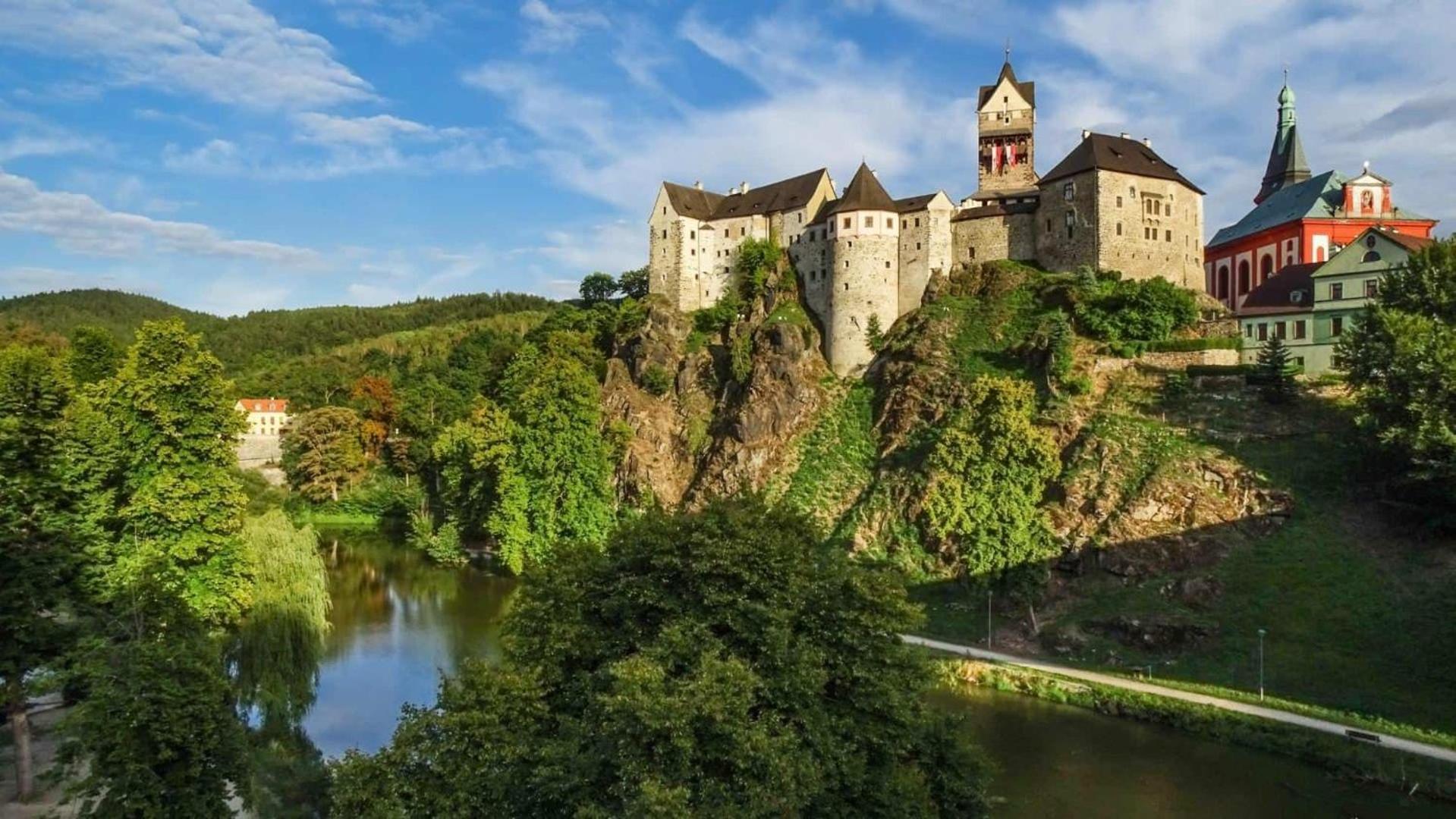 Point Karlovy Vary
