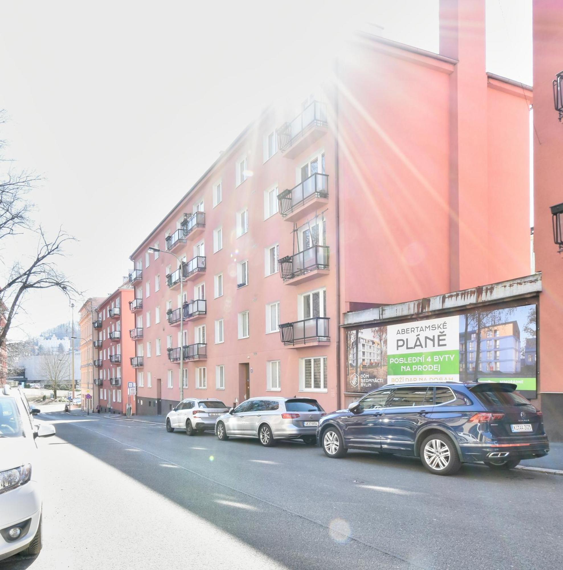 Point * Karlsbad